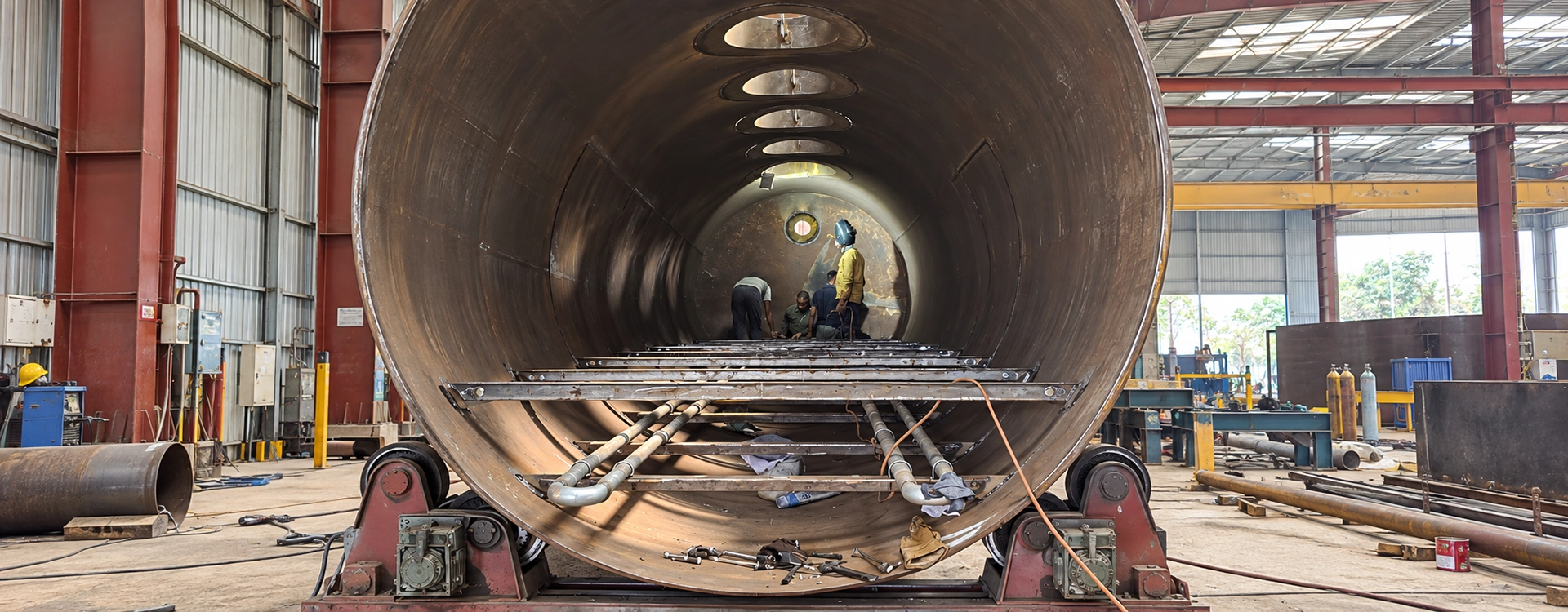 Heavy lift and equipment erection at an industrial site